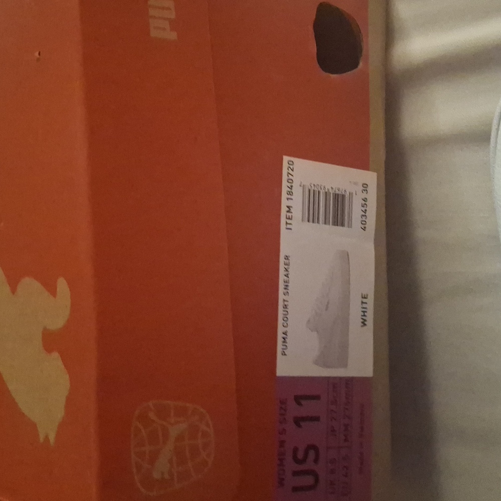 New in box PUMA Women's Court Sneaker, White Womens 11 Mens 9